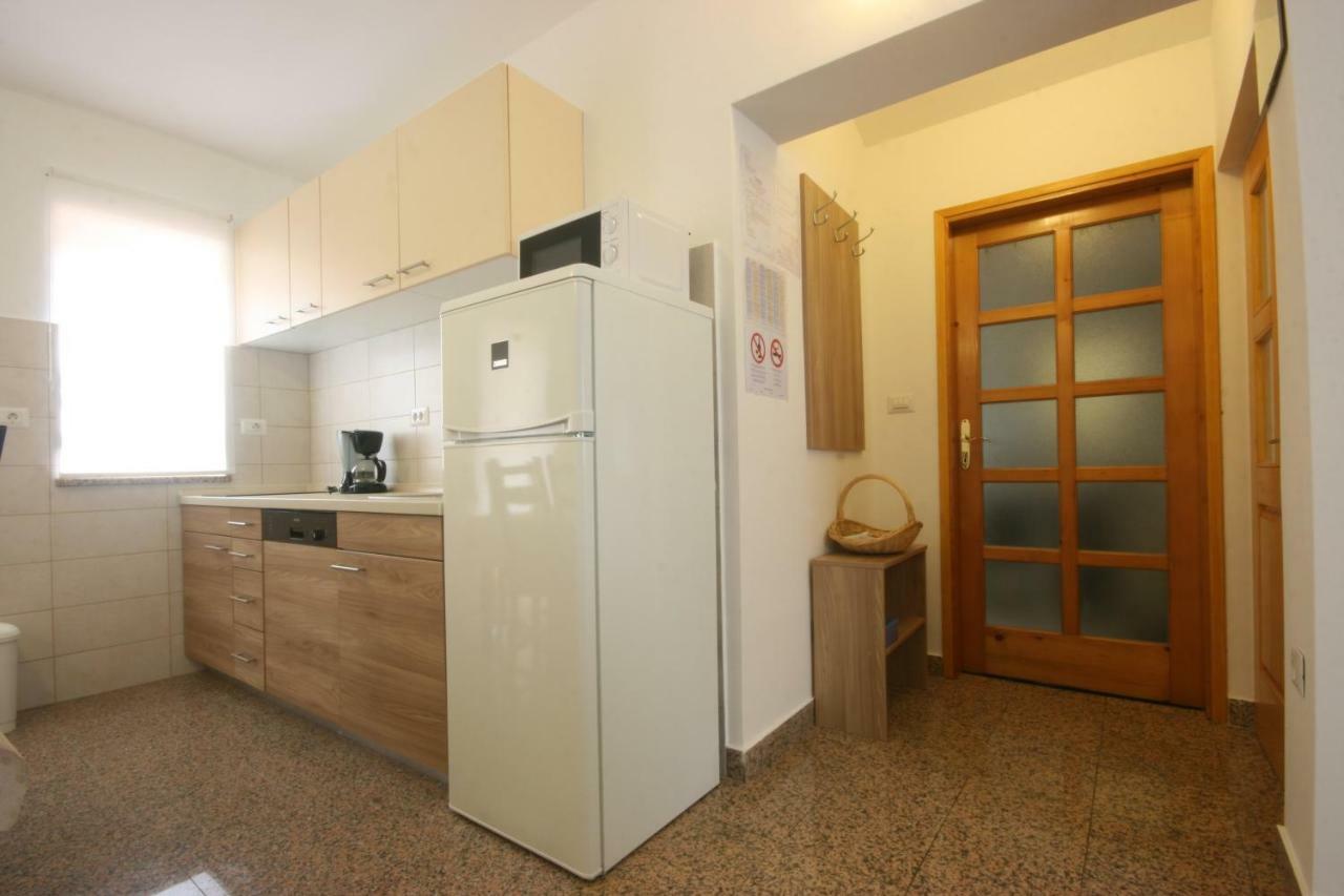 Apartment Luisa Пореч Екстер'єр фото